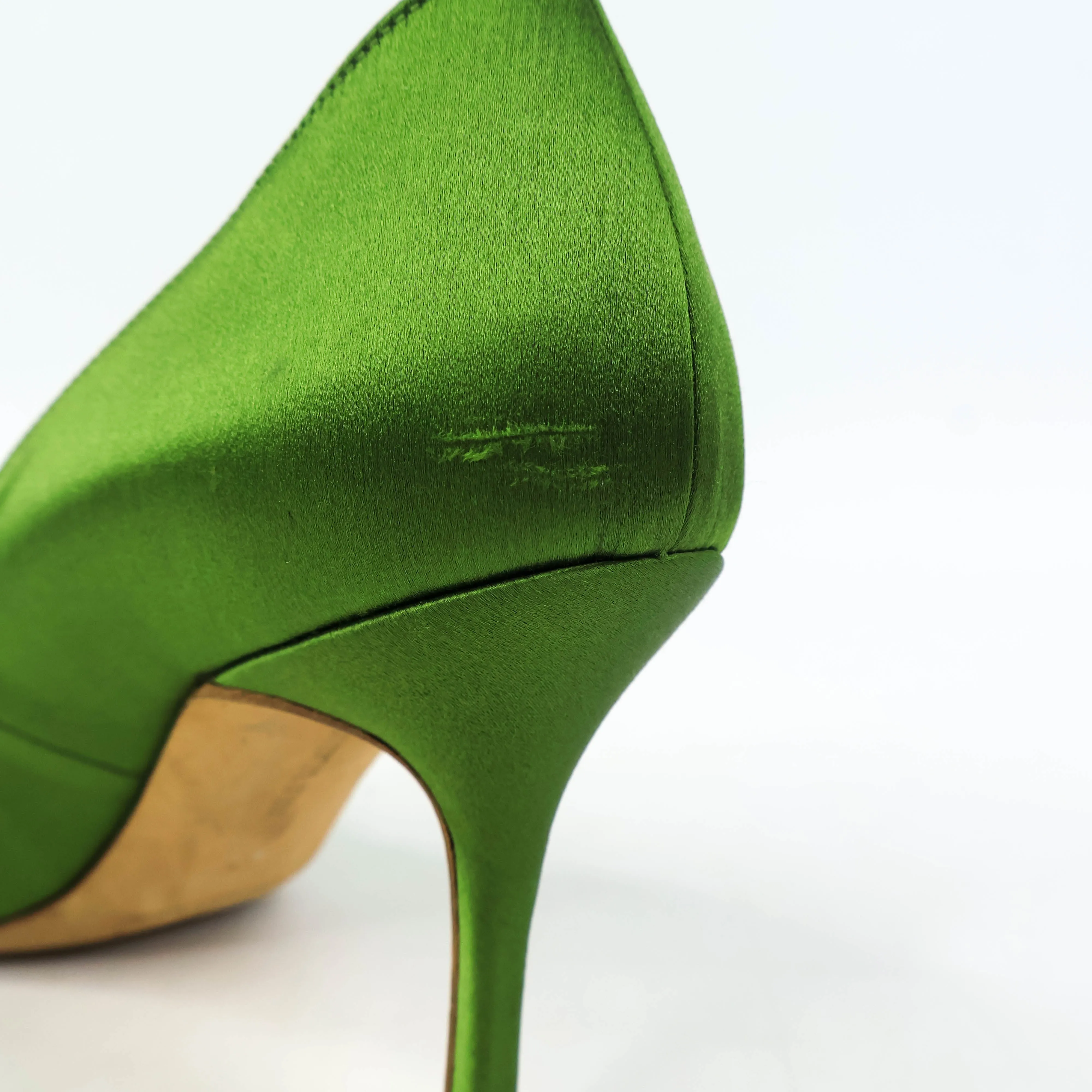 Manolo Blahnik Green Satin Crystal Black Pumps 35