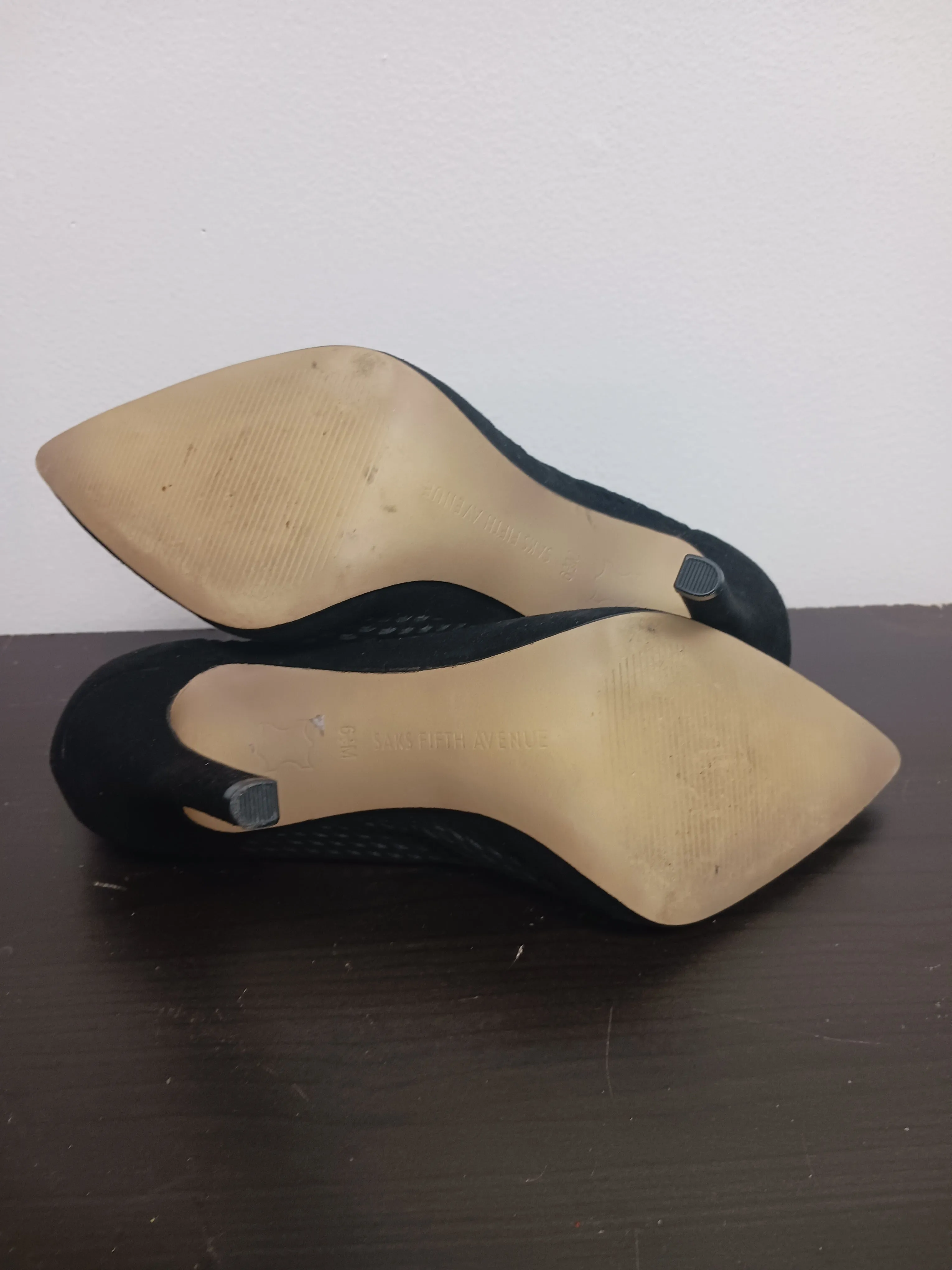 Saks Fifth Avenue Black Microsuede CADY Pumps  Shoes, Size 6.5M